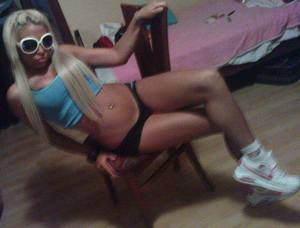 Elisabeth, 28, Washington local dating profile photo