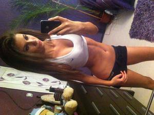 Meet Randi (25) from Texas | No-Strings Adult Dating