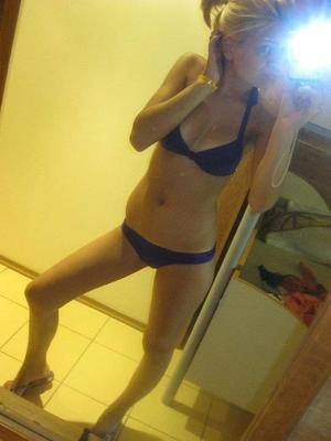 Suzanne (25), Minnesota | Adult Chat and Casual Meetups