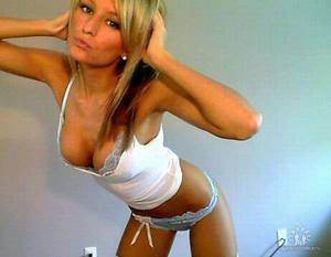 Amara (28) profile photo in California