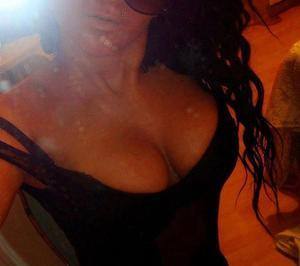 Meet Shirley (30) | British Colombia Adult Dating Profile
