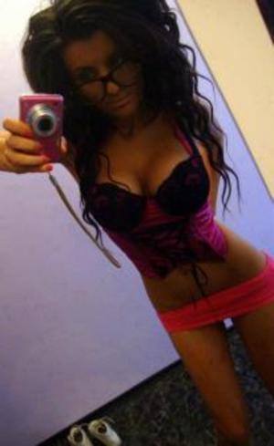 Tiffany (28), Texas | Casual Encounters and Chat