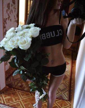 Photo of Angie, 30, adult dating profile from California