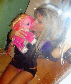 Baylee (26) | New York Adult Dating and Private Meetups