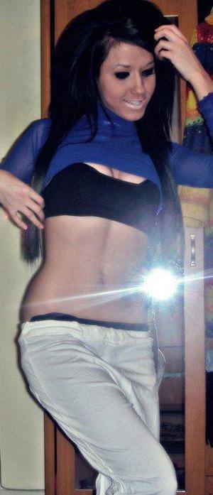 Meet Leigh (27) from Pennsylvania | Explicit Casual Dating