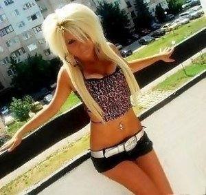 Connect with Lia (27) | Washington Adult Fun