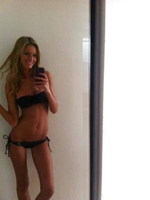 Connect with Mackenzie (20) | Ontario Adult Fun