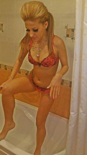 Meet Eleanor (30) from Virginia | Explicit Casual Dating