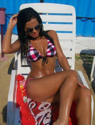 Photo of Aliya (24) from Old Greenwich, CT dating profile