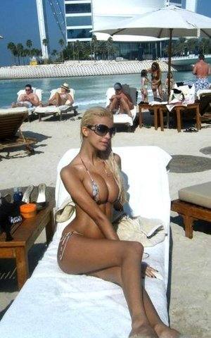 Meet Clarissa (29) from California | Explicit Casual Dating