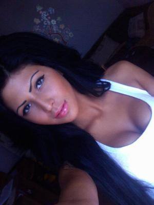 Meet Aliyah (29) from California | Explicit Casual Dating
