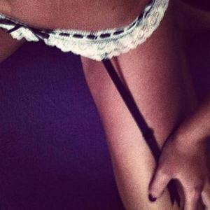 Connect with Holly (25) | Maryland Adult Fun