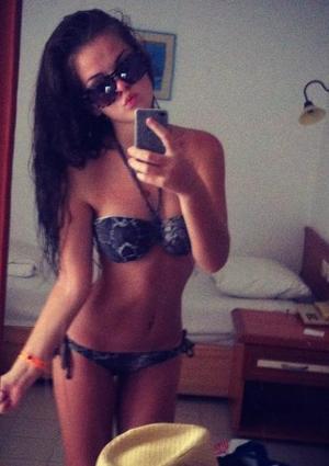 Brooklyn from Indiana is looking for adult webcam chat