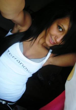 Looking for girls down to fuck? Aliyah from South Dakota is your girl
