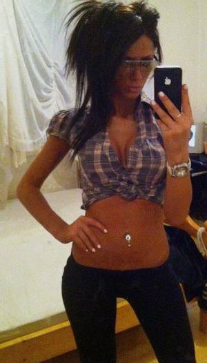 Laureen from  is looking for adult webcam chat