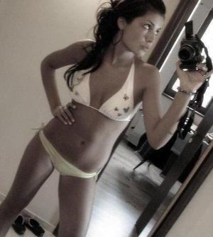 Looking for girls down to fuck? Remedios from Tarzana, California is your girl