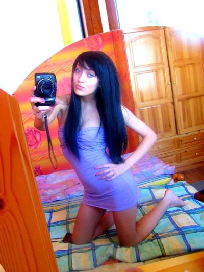 Dominica from Sausalito, California is looking for adult webcam chat