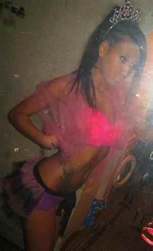 Mariana from Moosepass, Alaska is looking for adult webcam chat