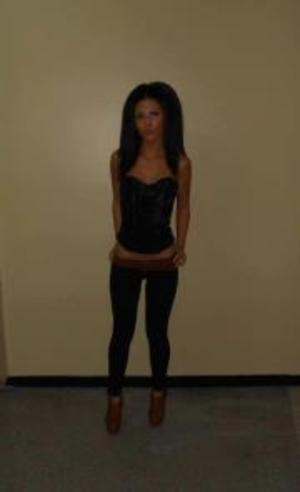 Melissa from Tennessee is interested in nsa sex with a nice, young man