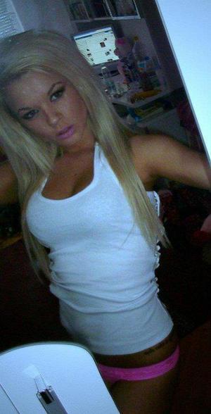 Tessie from  is interested in nsa sex with a nice, young man