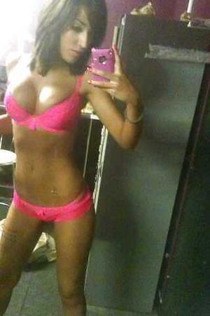 Christin from Missouri is interested in nsa sex with a nice, young man