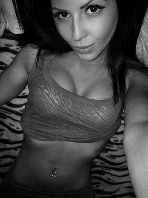 Merissa from Harlowton, Montana is looking for adult webcam chat