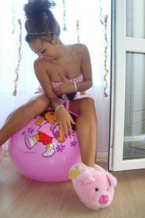Martha from Wisconsin is looking for adult webcam chat