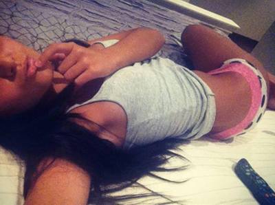 Vada from Rosenberg, Texas is looking for adult webcam chat