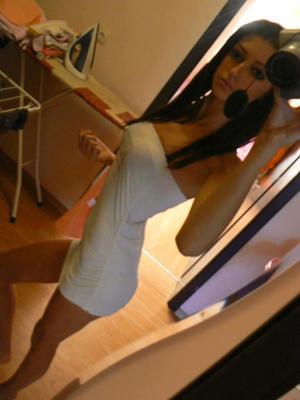 Regan from Michigan is looking for adult webcam chat