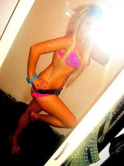 Riley from Ohio is interested in nsa sex with a nice, young man