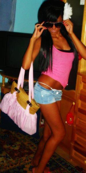 Aniya is a cheater looking for a guy like you!