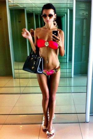 Karen from New York is looking for adult webcam chat