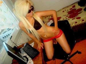 Jolene from Alabama is interested in nsa sex with a nice, young man