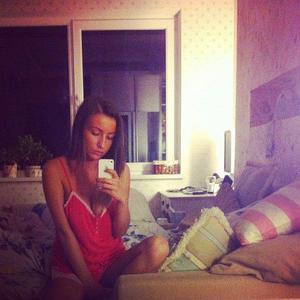 Escorts like Melissa are down to fuck you now!