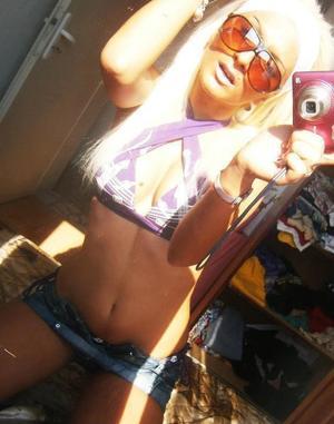 Karley from Texas is looking for adult webcam chat