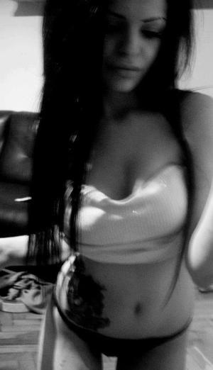 Mariam from Oregon is looking for adult webcam chat