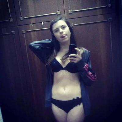 Leah from Alabama is looking for adult webcam chat