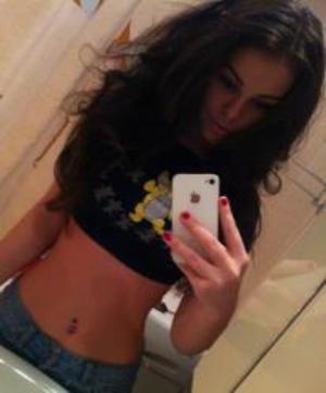 Meet local singles like Courtney from Maine who want to fuck tonight