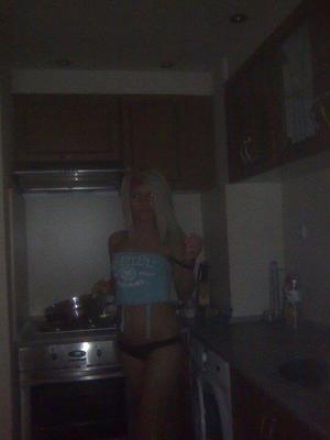 Looking for girls down to fuck? Hettie from Abbottstown, Pennsylvania is your girl