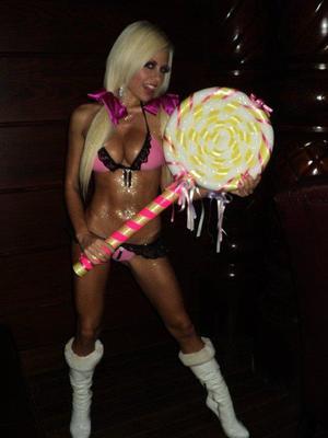 Ally from New York is looking for adult webcam chat
