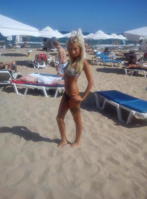 Looking for girls down to fuck? Aliza from Ohio is your girl
